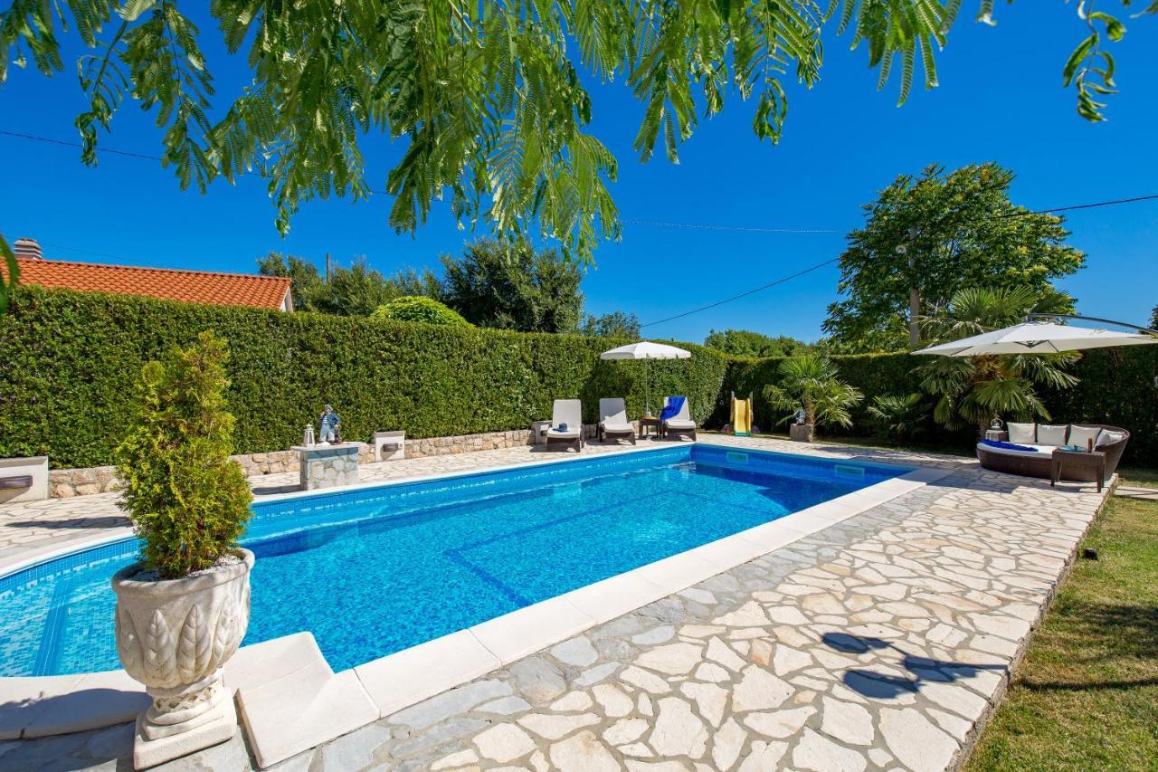 Villa Summer Oasis Dobrinj Exterior foto