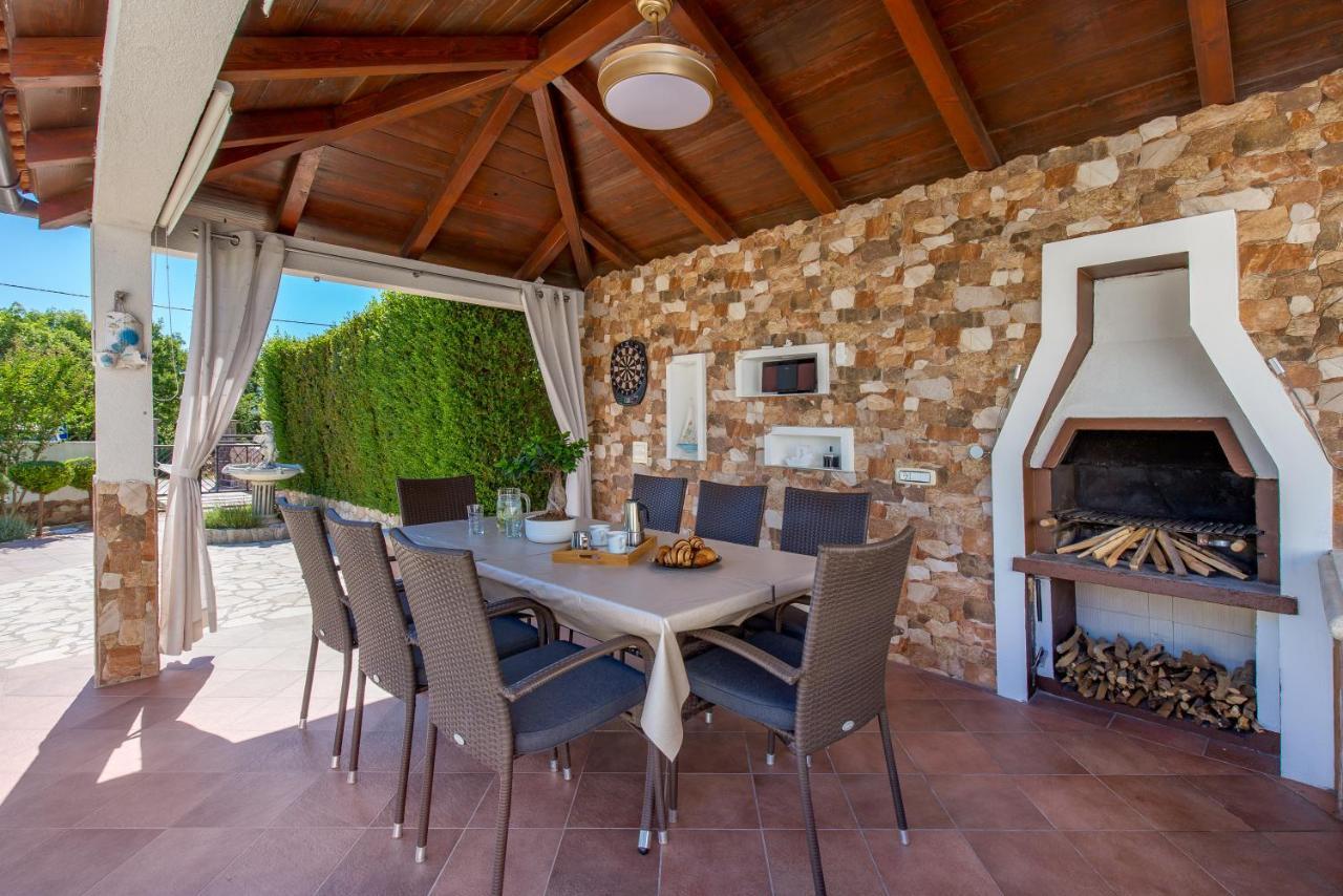 Villa Summer Oasis Dobrinj Exterior foto